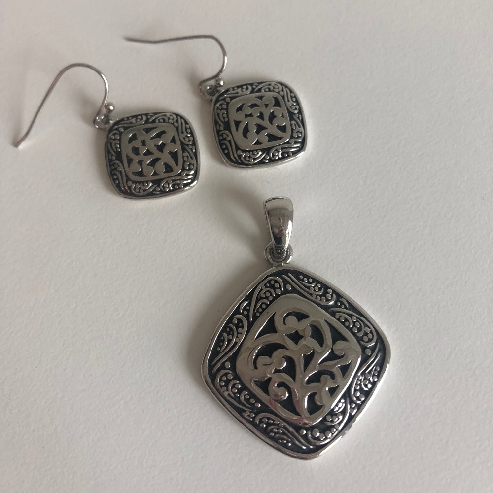 Lia Sophia Jewelry Set